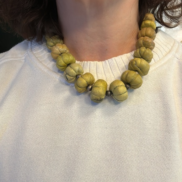 Susan Skinner Japanese jade and Navajo pearl necklace - Picture 4 of 4
